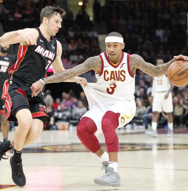 轻易屈服 轻易屈服